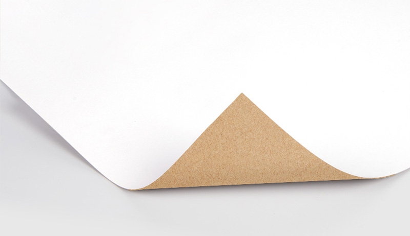 Tonbeschichtetes Kraftpapier Rückseite