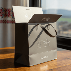 Sacchetto regalo in carta grigia con illustrazione del castello, adatto per il retail e il confezionamento regalo, personalizzabile dalla fabbrica
