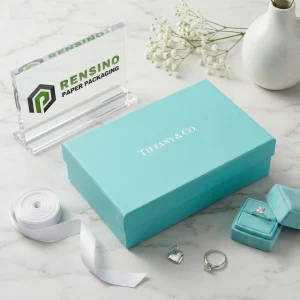 Scatola Regalo in Carta Tiffany & Co. con Logo Stampato e Design Elegante, Adatta per Gioielli o Imballaggio Regalo, Design Personalizzato Disponibile