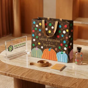 Sacchetto regalo di carta stampata colorata con manici e logo Louis Vuitton, adatto per imballaggio regalo, al dettaglio o cosmetico, stampa del logo personalizzata disponibile