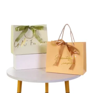 Custom Ribbon Gift Bulk White Card Style Ivory Board Paper Bags with Magnetic Closure