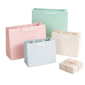 Garment Packaging Gift Bag with Handle Recycled Dotted Christmas Gift Paper Bag