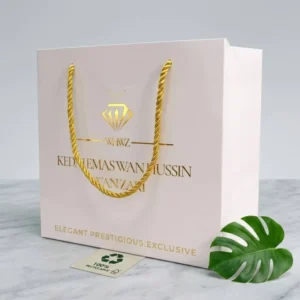 Luxury White Paperboard Gift Bag with Custom Logo and Gold Stamp for Jewelry and Wedding Events