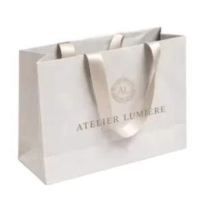 White Paper Recyclable Gift Packaging Bags with Ribbon Handle for Retail Shopping and Clothing