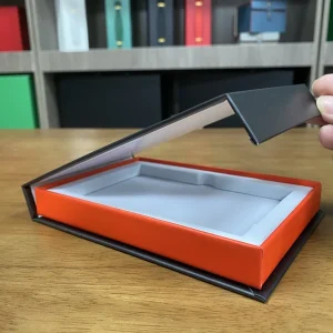 Custom High Quality UV Spot Gloss Logo Matte Black Hard Cardboard Small Electronics Paper Packaging Box Gift Card Packaging Box
