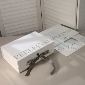 Custom Logo Printed Eco-Friendly Matte Gold Foil Paperboard Rigid Folding Gift Box