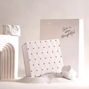 Custom Logo White Rigid Paper Gift Box with Magnetic Closure, Diamond Pattern, for Jewelry and Apparel