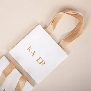 Custom Printing White Cardboard Paper Shopping Bag For Clothing Small Business