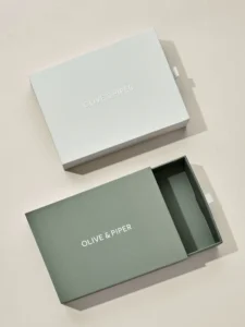 Custom Rigid Magnetic Gift Box with Handle, Glossy or Matte Lamination, Hard Paper Lid and Base