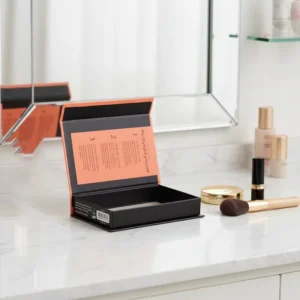 Custom Waterproof Magnetic Lid Rigid Cardboard Cosmetic Gift Box UV Coating Sponge Lining Matt Lamination Embossing