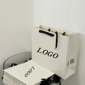 Custom White Card Paper Tote Bags for Supermarket, Clothing, Shopping, and Gift Packaging