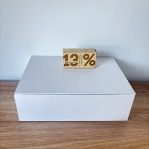 Custom White Rigid Paper Box with Magnetic Closure and Smooth Finish