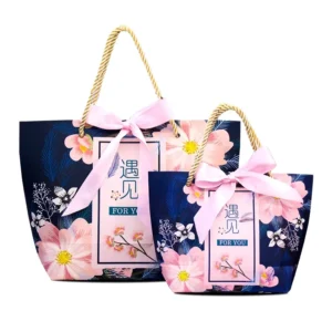 Customizable Exquisite Hand held White Cardboard Kraft Paper Reusable Foldable Eco friendly High Quality Durable Gift Bag