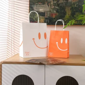 Customize High-quality Eco-friendly Chain Coffee Shop Kraft Paper Bags with Your Own logo for Beverages and Coffee Takeout