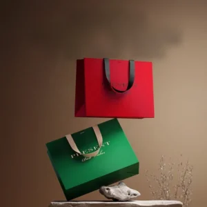 Customized Coated Paper Gift Shopping Bags with Thick Feel and Custom Logo for Clothing