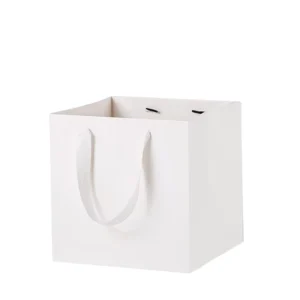 Durable Custom Biodegradable Eco-Friendly Reusable White Card Paper Bags for Food Packaging, Coffee Shops, and Pastries