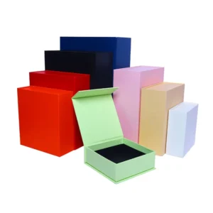 Eco-Friendly Cardboard Gift Box with Magnetic Closure and Flip-Open Design for Cosmetics and Skincare Serum Packaging