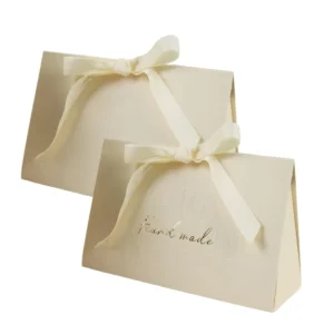 Folding Hand Gift Box Triangle Paperboard Wedding Favor Candy Box with Handmade Anniversary Present Box