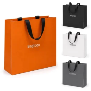 Luxury White Card Paper Bags Custom Printed Logo Reusable Shopping Paper Bags for Boutique Retail Packaging