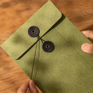 Recycled Custom Square Small Black Kraft Paper Envelope Invitation Envelope with Button String Closure