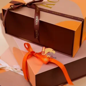 Rigid White Kraft Paper Clothing Gift Box with Embossing Matte Lamination and UV Coating