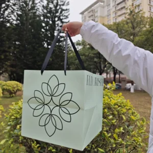 Small White Paper Treat Bags for Flowers Bakery Candy Shops Eco-Friendly
