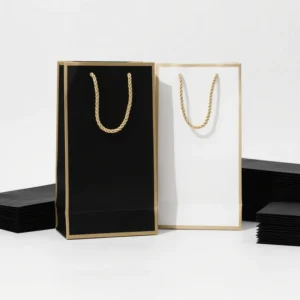 White Card Paper Gift Bags with Classic 3 Ply PP Cord Handles Recyclable for Luxury Shopping Branding