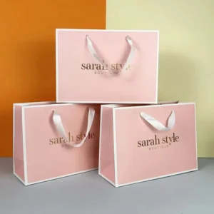 White Cardboard Gift Paper Bags for Cosmetics and Clothing with Custom Logo