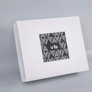White Rigid Paper Gift Box with Custom Branding for Cosmetic Products